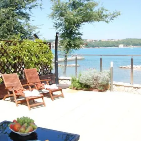 Apartment Bay Seashore