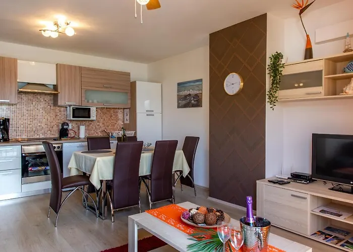 Bay Seashore Soline (Krk)