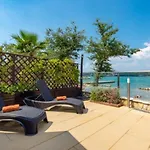 Bay Seashore Apartman Soline (Krk)