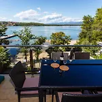 Apartment Bay Seashore Soline (Krk)