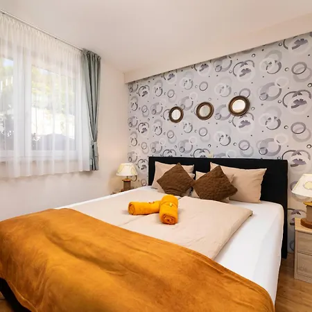 Bay Seashore Apartman *